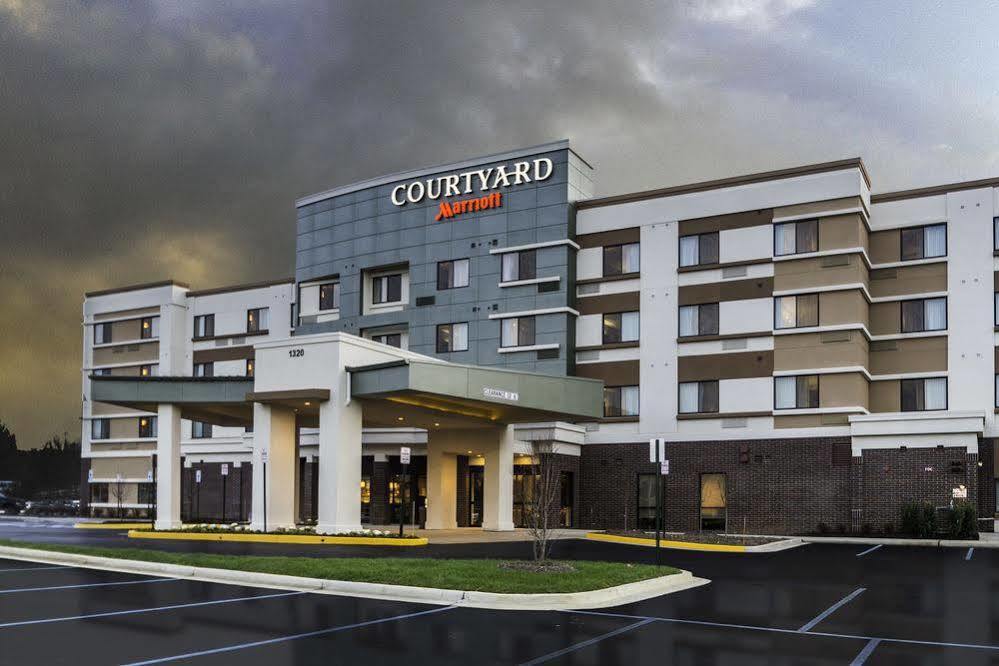 Medical Center Drive Hotel Largo